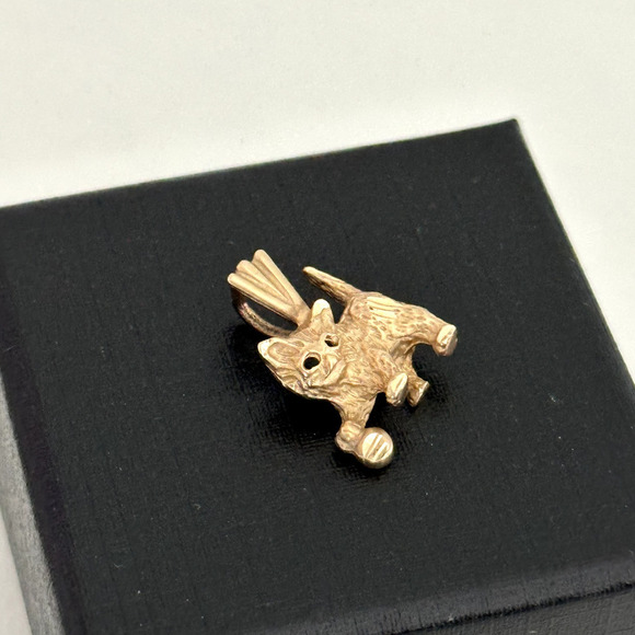 Vintage 14K Yellow Gold Kitty Cat Animal Charm Pendant - Picture 6 of 10